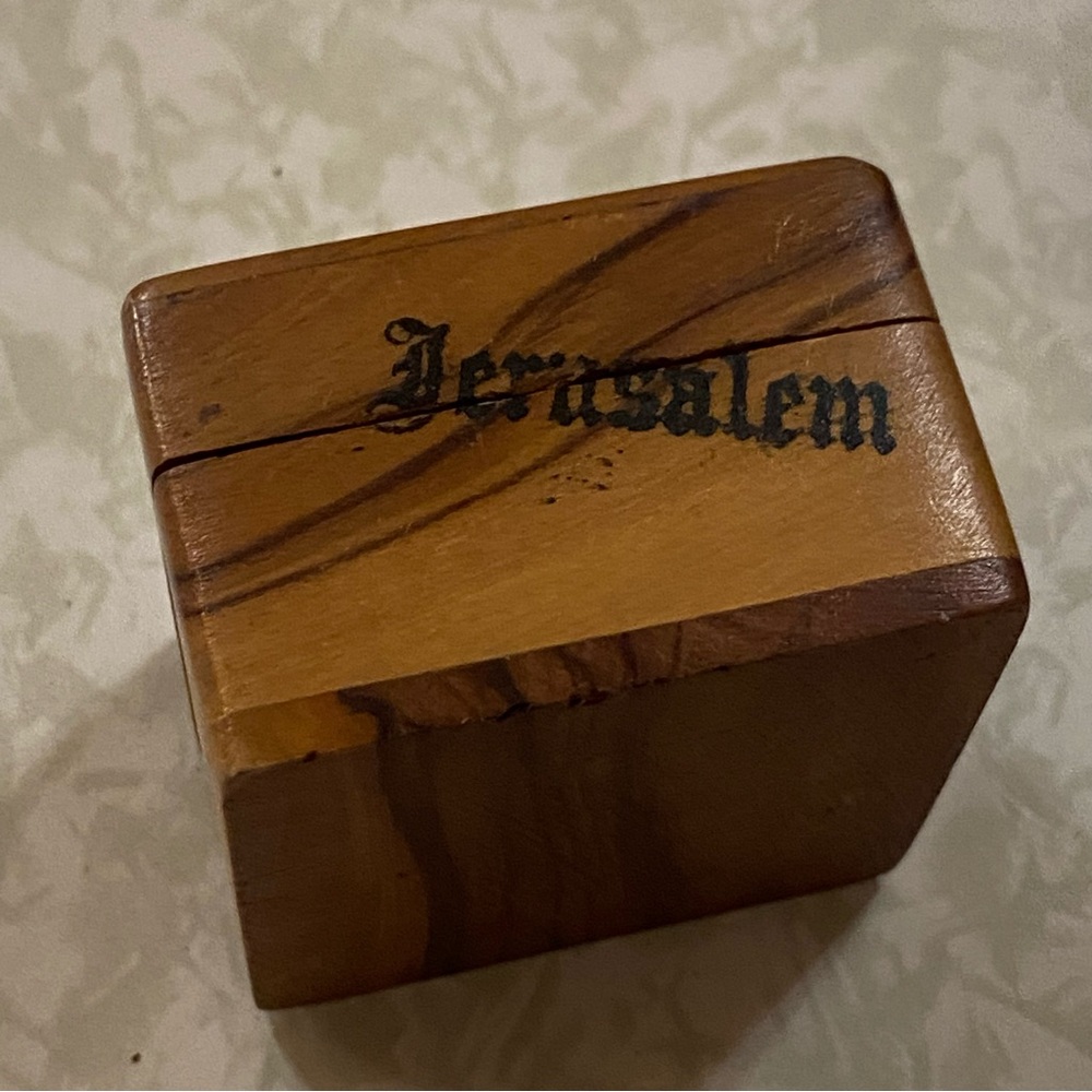 Vintage Jerusalem Small Wood Box #6374 β€οΈβπ₯ BEST PRICE - Picture 2 of 9